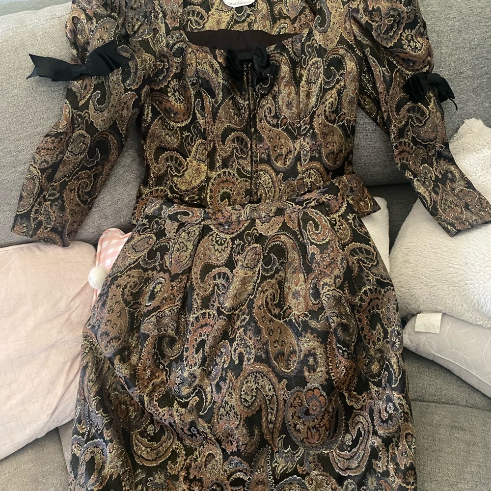 Victor Costa Gold and Black A-line Dress with Bishop Sleeves